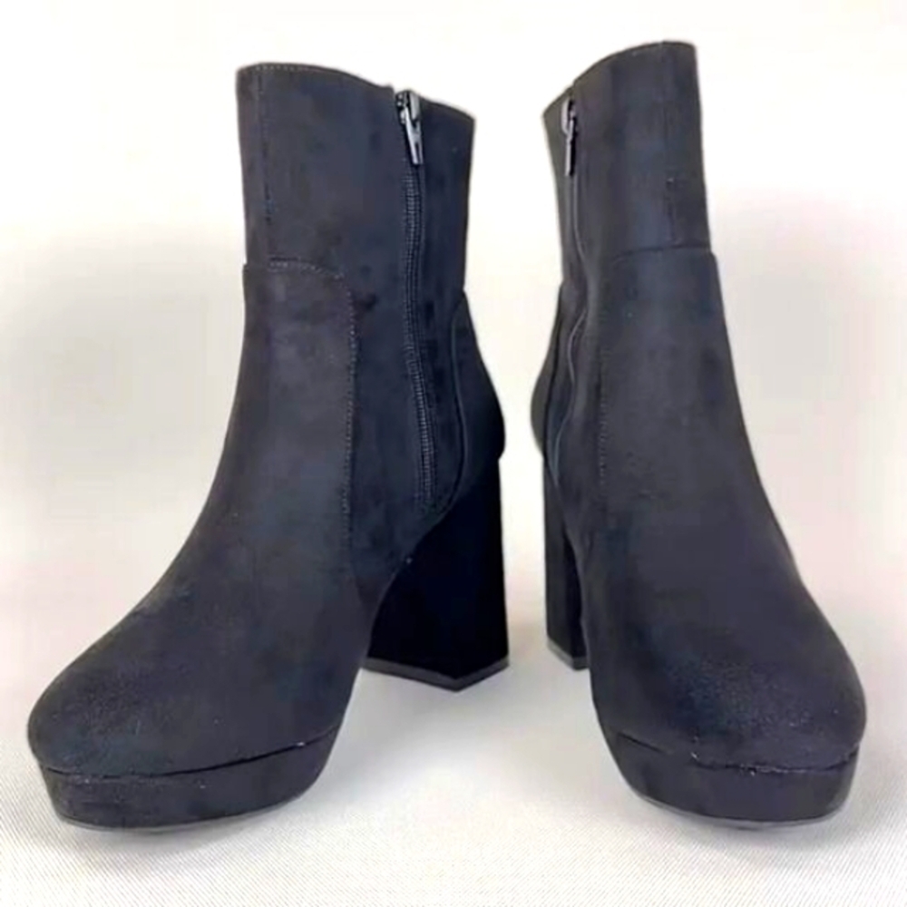 Ladies Elegant Black Ankle Boots Sz 8